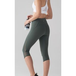 Lululemon Train Times Crop Leggings 17” Size 4 Dark Forest Green Athleisure